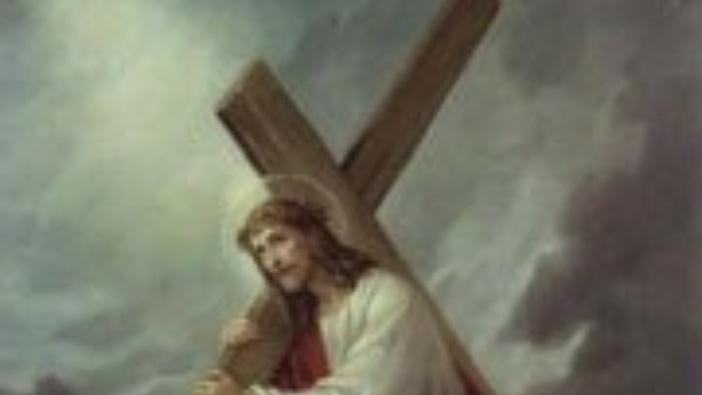 Isus prima na se križ